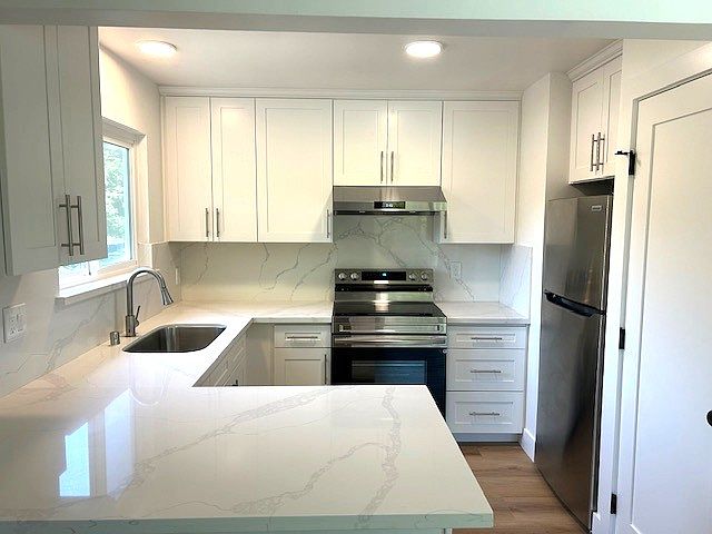 Brand New Kitchen and Appliances