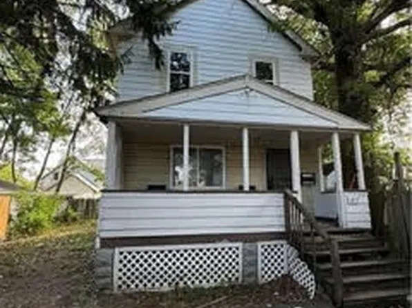 1977 W 77th St, Cleveland, OH 44102