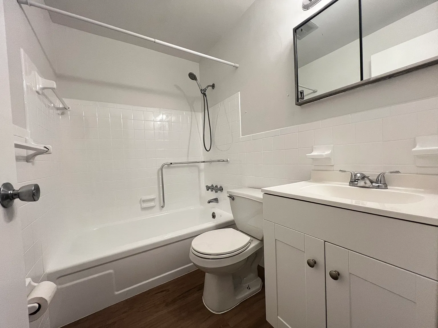 2 bed, 1100 sqft, $1,500 — Photo 3