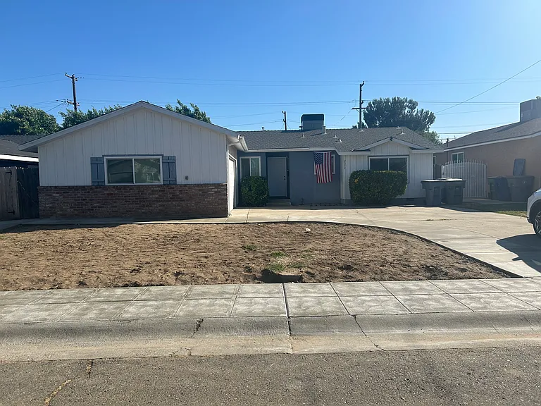 2574 Harvard Ave — Photo 26