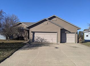 646 Sylfest St, Blair, WI 54616