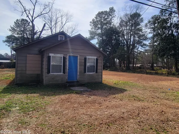 214 E South Street, Rose Hill, NC 28458