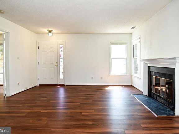 4th image of 3152 E Covewood Ct