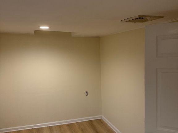 2nd image of 160 Peck St #2