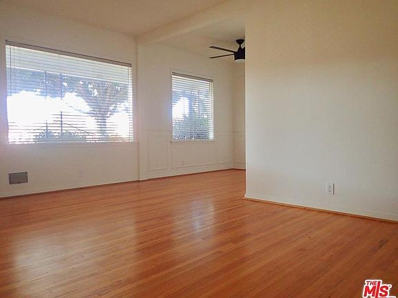 3rd image of 10879 Stever St
