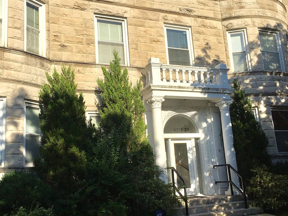 1st image of 4319 N Kenmore Ave #3S