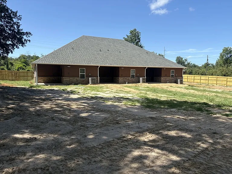705 County Road 326 E — Photo 29