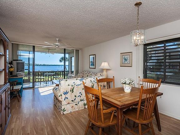 4th image of 1812 Mariner Dr APT 139
