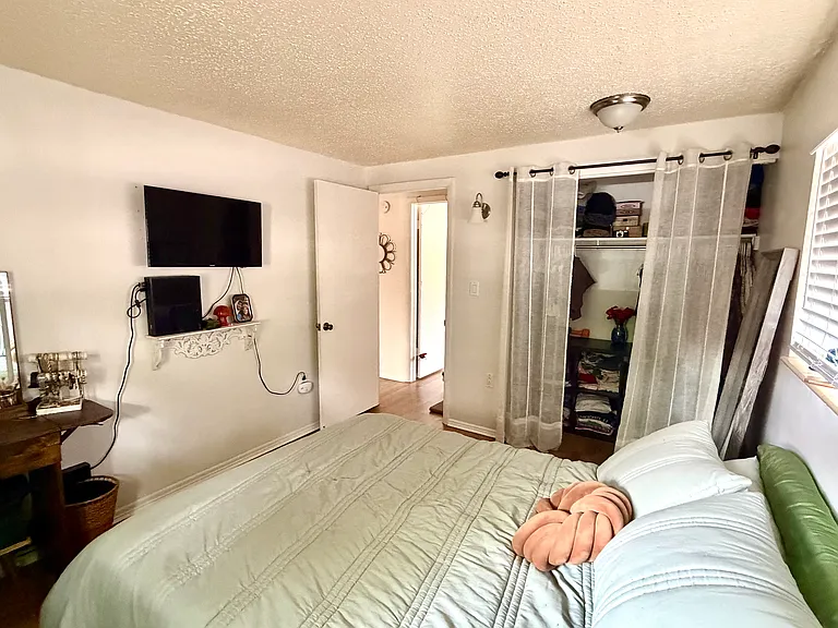 1008 N Corona St #107 — Photo 14