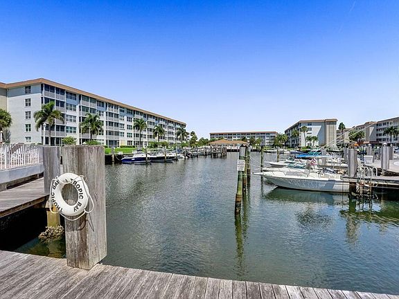 2nd image of 900 Dogwood Drive #440