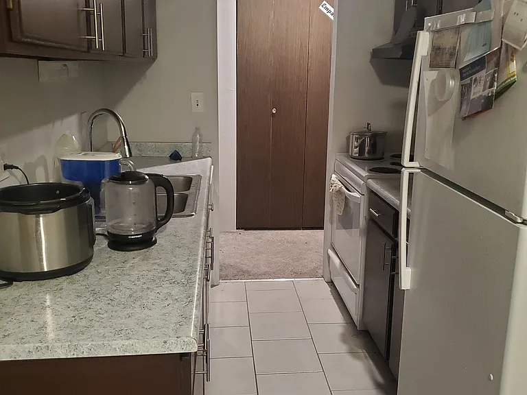 100 E Highline Cir #308 — Photo 7