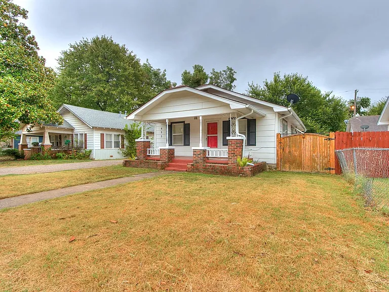 625 W Dewey St — Photo 25