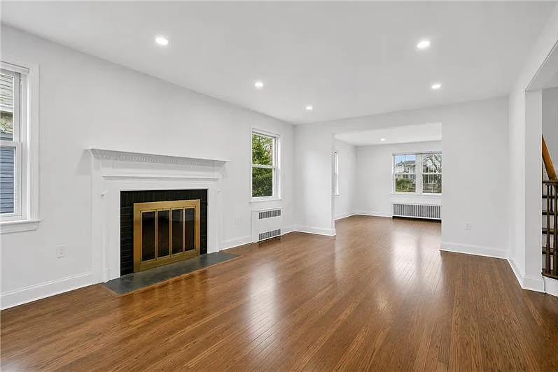 3 bed, 1700 sqft, $5,800 — Photo 1