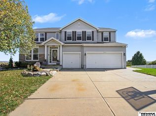 10915 S 113th St, Papillion, NE 68046
