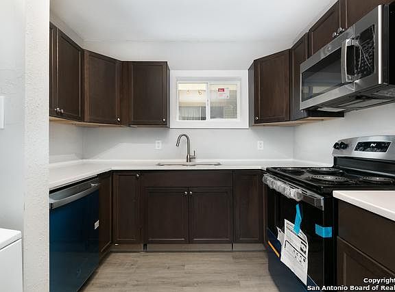 2nd image of 109 Andrews St Unit 1