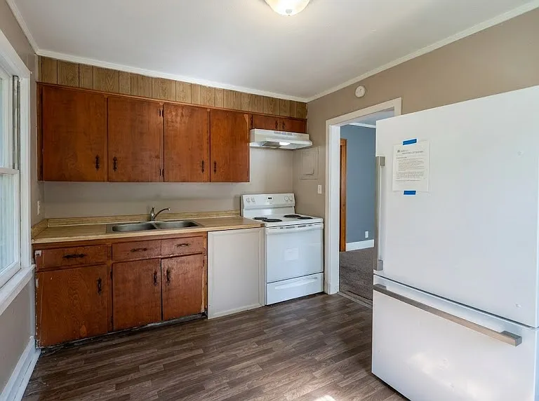 20 Youmans Dr — Photo 5