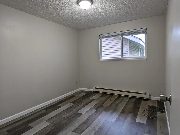 1218 E Nora Ave — Photo 6