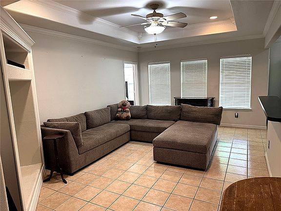 4th image of 2534 Bevecrest Dr