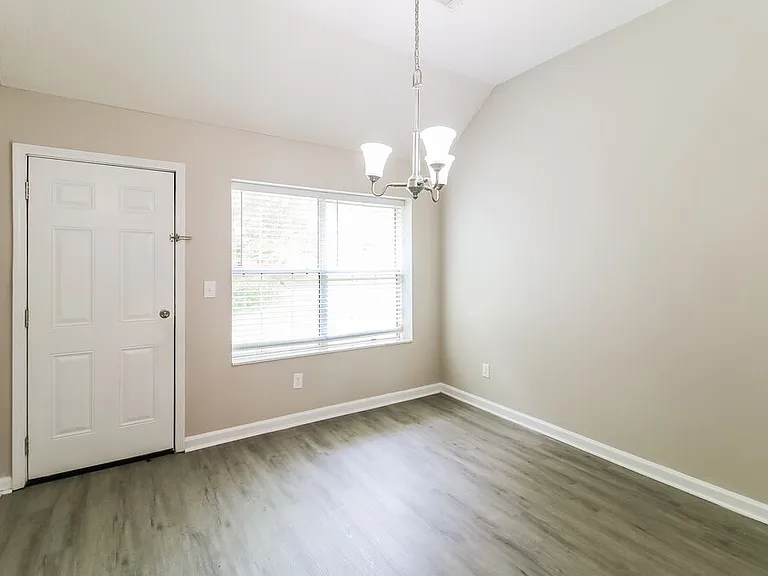 4509 Ravenwood Pl — Photo 8