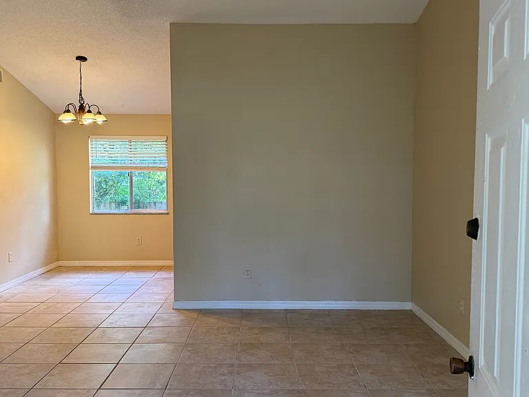 2522 Alexa Ct — Photo 10