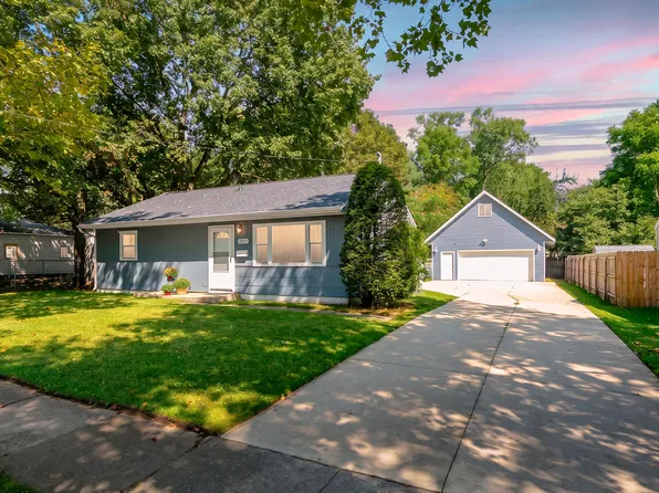 2227 E Cork St, Kalamazoo, MI 49001