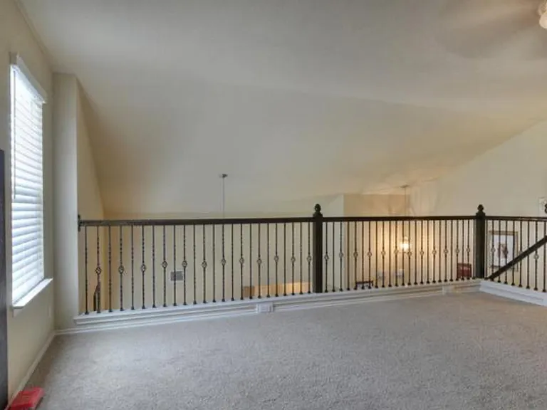 9123 Bowen Br — Photo 13