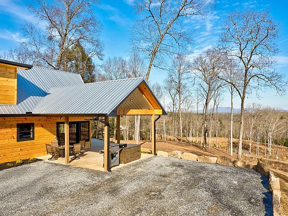 3rd image of 187 Briar Woods Ln