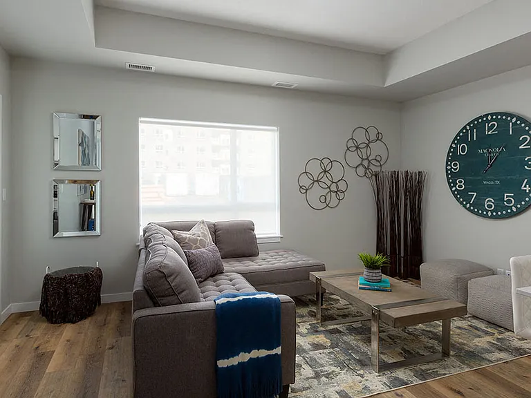 724 Valley Rd — Photo 4