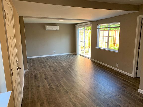 4th image of 1338 Pauline Dr