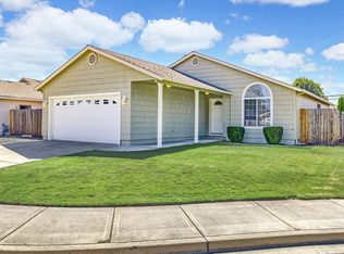 1892 Regal Ave, Medford, OR 97501