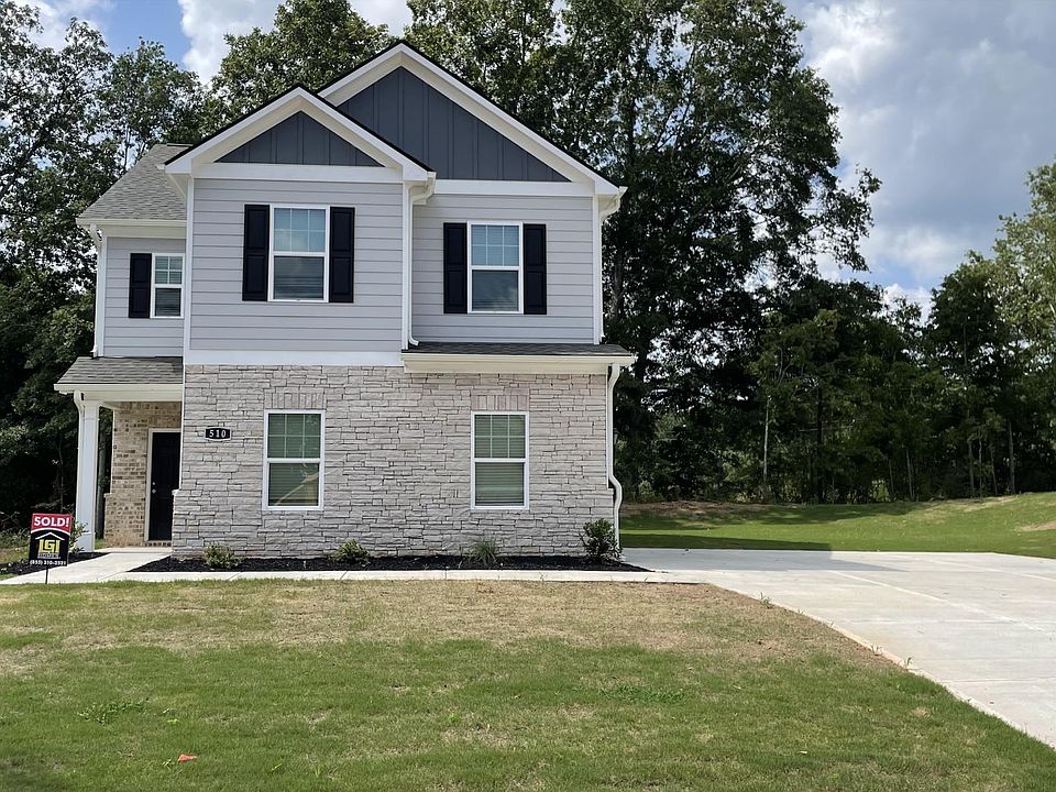 1st image of 510 Meadows Farm Dr