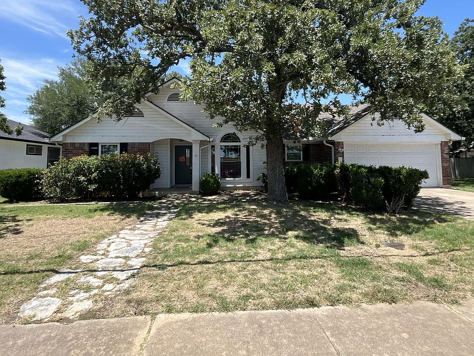 1st image of 1712 Somerset Dr