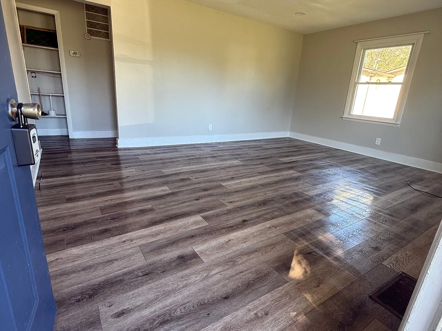 2 bed, $875 — Photo 2
