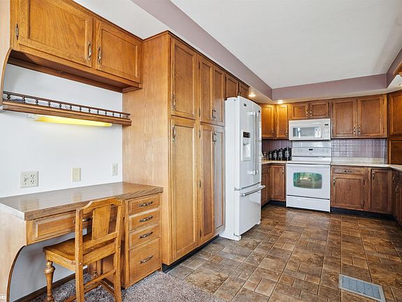 3rd image of 1633 150th St