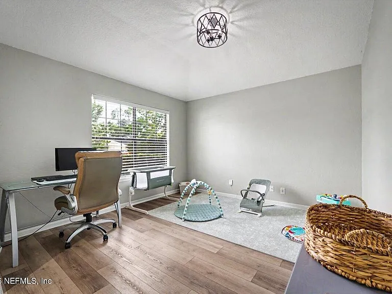 101 Bartram Parke Dr — Photo 6