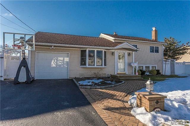 1st image of 51 Leonard Dr