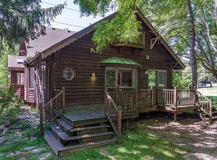 1045 Walnut Grove Dr, Rochester Hills, MI 48306