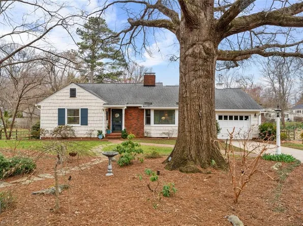 3008 University Rd, Winston Salem, NC 27104