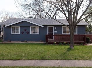 4217 67th St, Urbandale, IA 50322