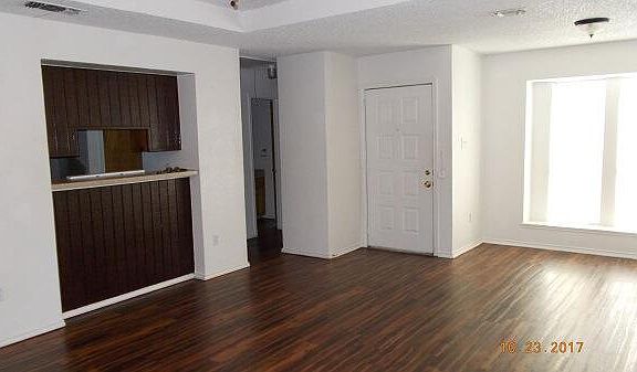3rd image of 836 Lost Forest Dr