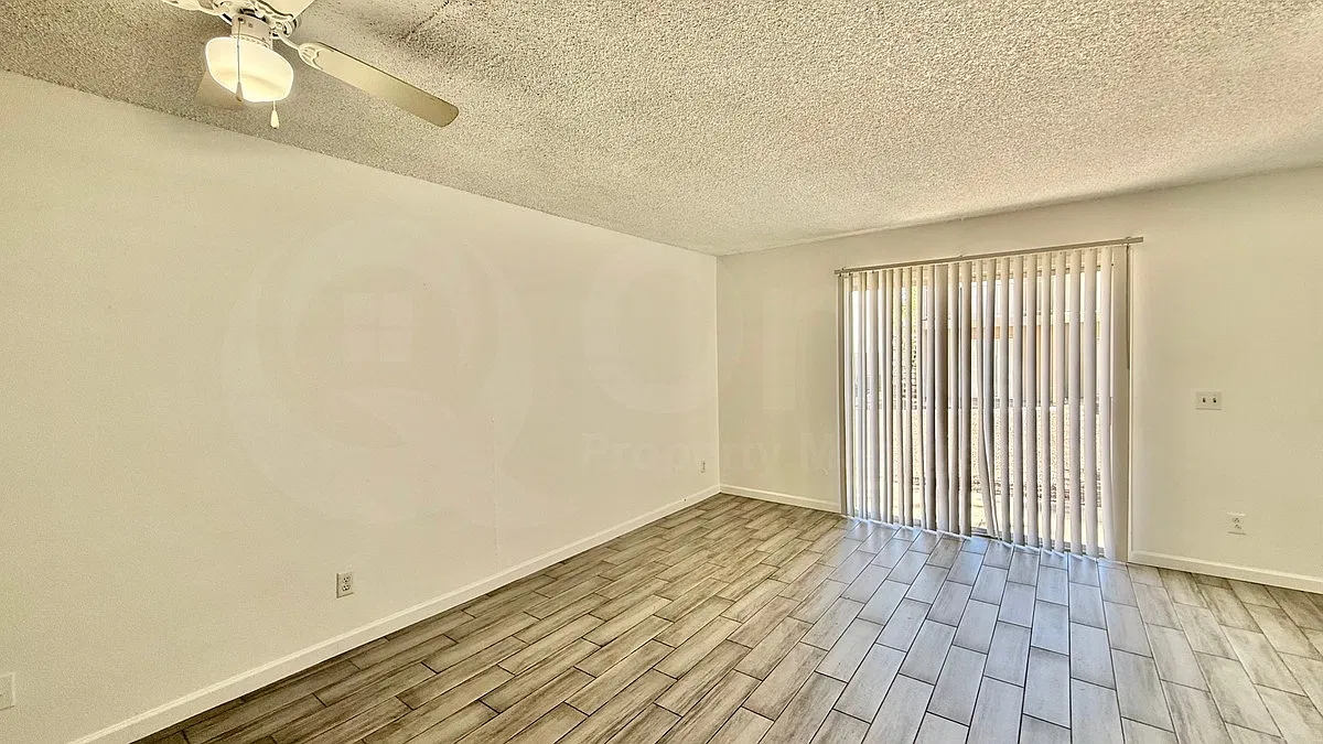 2801 E Marconi Ave — Photo 4