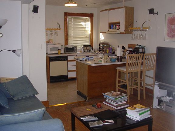 4th image of 3147 Ellwood Ave