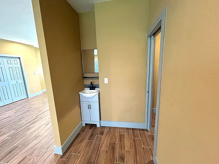 4534 N Shore Dr — Photo 14