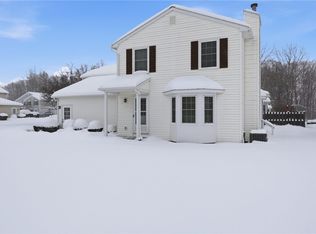 699 Neros Run, Webster, NY 14580