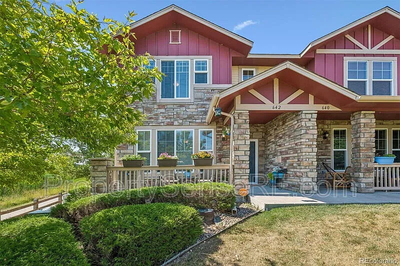 3 bed, 2.5 bath, $3,200 — Photo 1