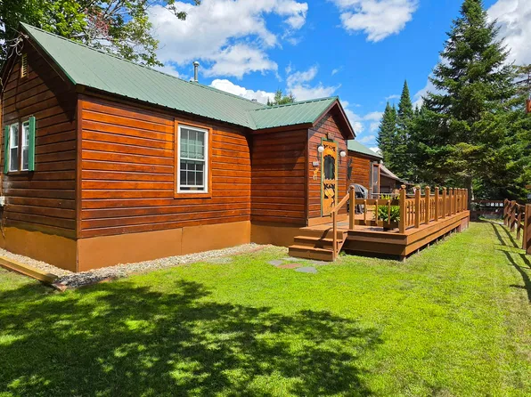 143 Glenmore Rd, Eagle Bay, NY 13331