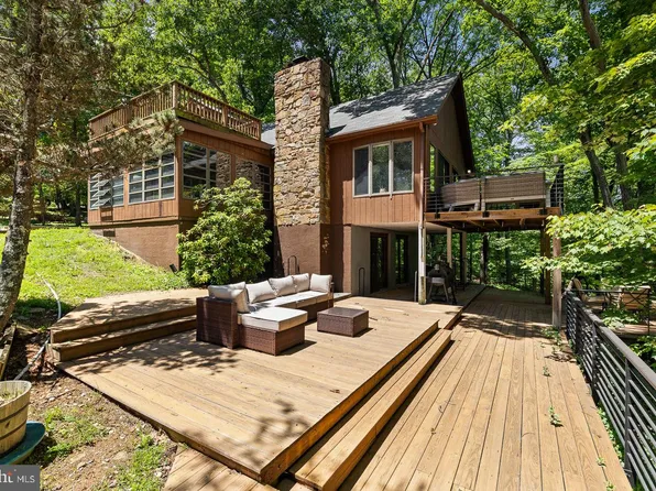 274 Three Oaks Dr, Gore, VA 22637