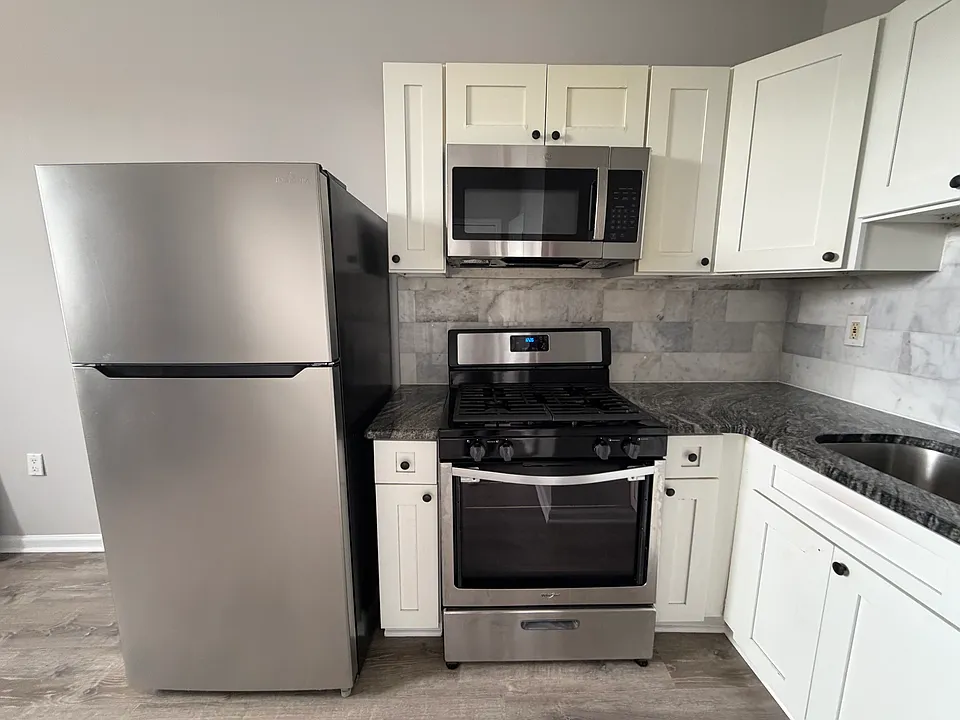 219 Hillside Ave #8