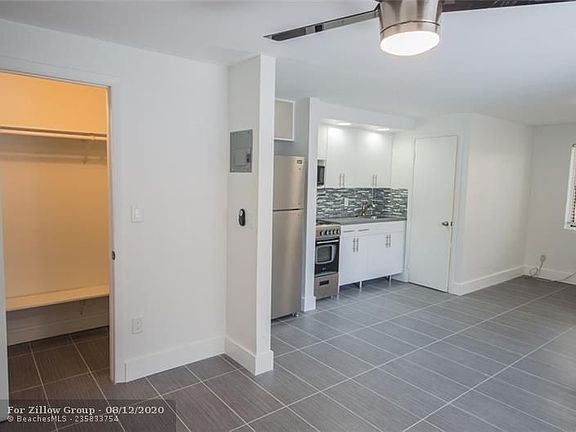 2nd image of 835 NE 15th Ave #8