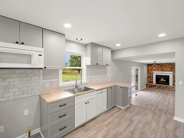 1442 Riley Center Rd — Photo 14